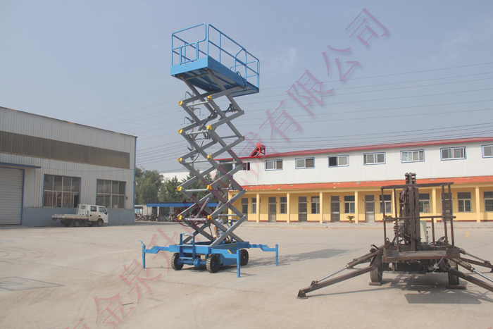 發(fā)遼寧金正大生態(tài)工程有限公司10m臺面伸縮移動升降機(jī)